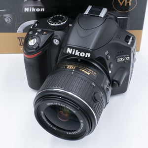 Nikon  D3200 DSLR Digital Camera with 18-55 Lens Kits (Brand New）