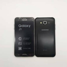 Load image into Gallery viewer, Samsung Galaxy J7 débloqué Duos GSM 4G LTE Android téléphone portable Octa Core double Sim 5.5 &quot;RAM 1.5GB ROM 16GB remis à neuf
